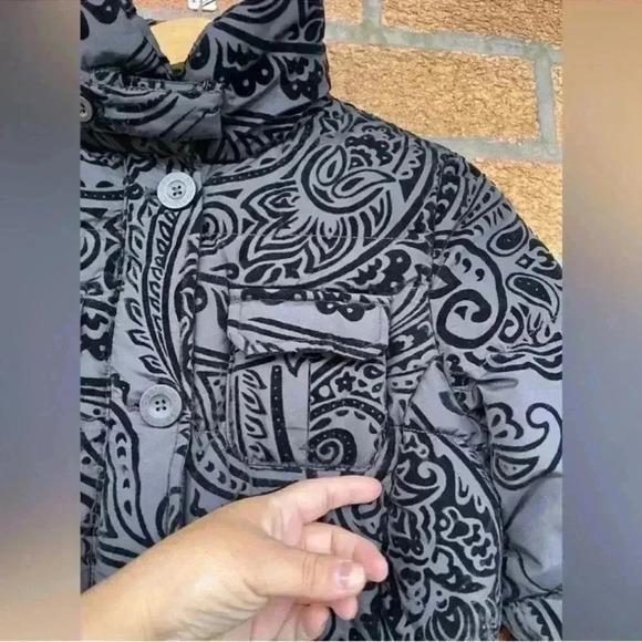 Desigual Medianoche Flocked Velvet
NWT,
Puffer Jacket size small - Picture 3 of 16